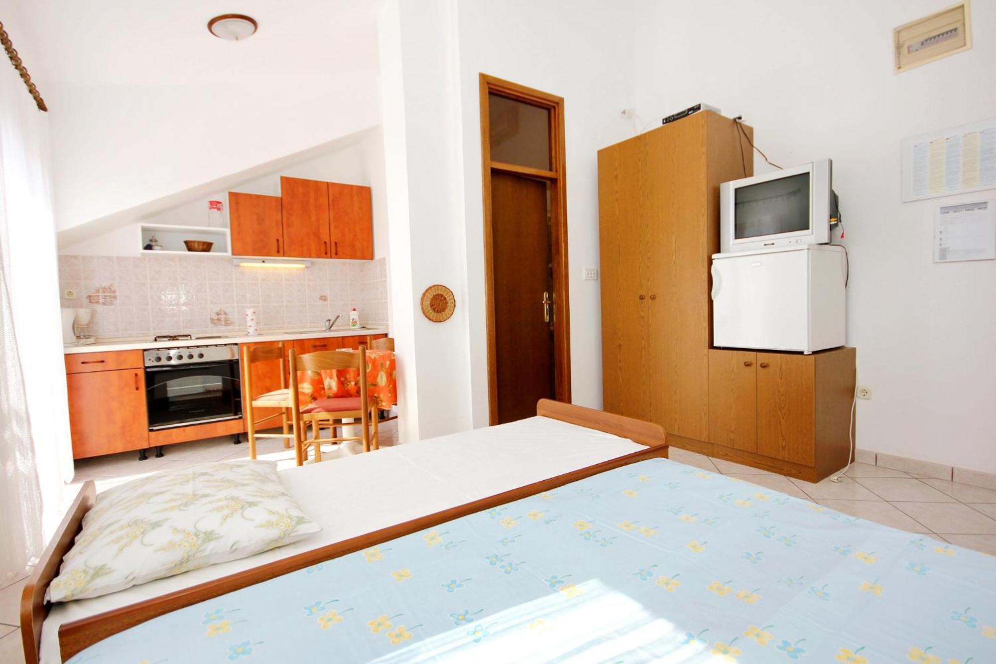 Apartments By The Sea Sevid, Trogir - 9468 Eksteriør billede